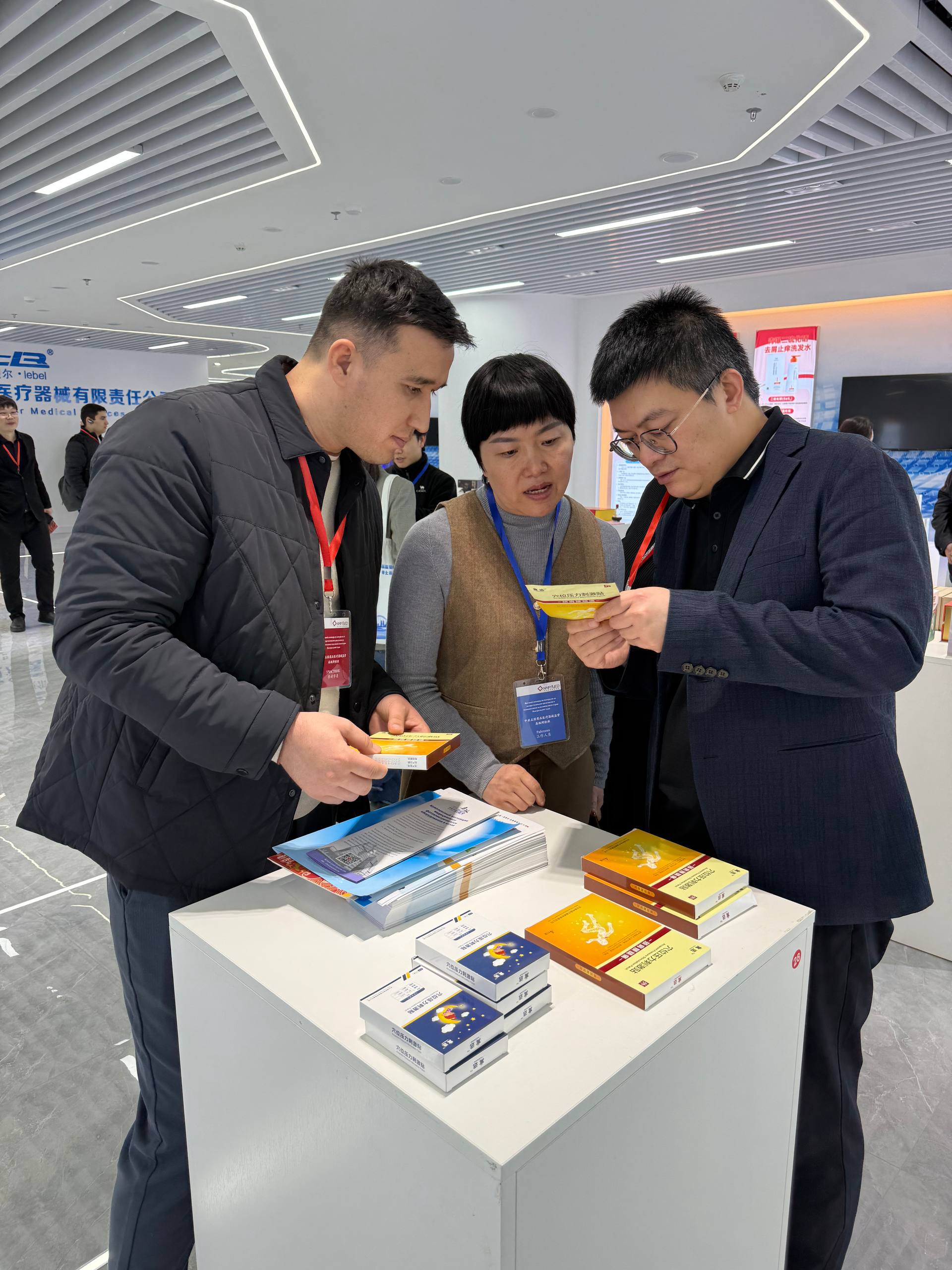 TOSHVZITI — SINSZYAN TIBBIYOT UNIVERSITETIDA: ILMIY-AMALIY JARAYONLAR BILAN TANISHUV